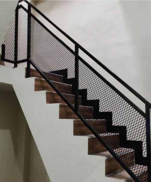 layanan Bengkel Las Mahkota_0001_railing tangga